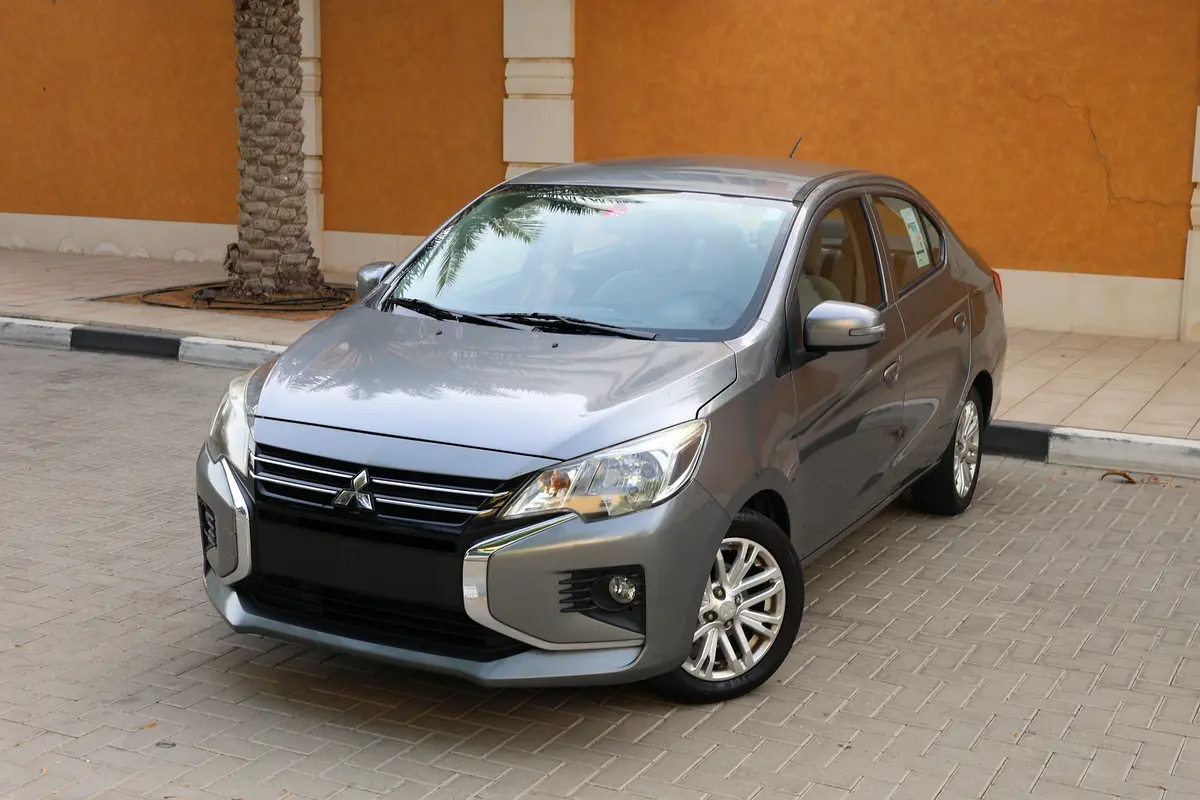 Mitsubishi Attrage GLX 2022 - GCC Specs - Low Mileage - Thumbnail 2