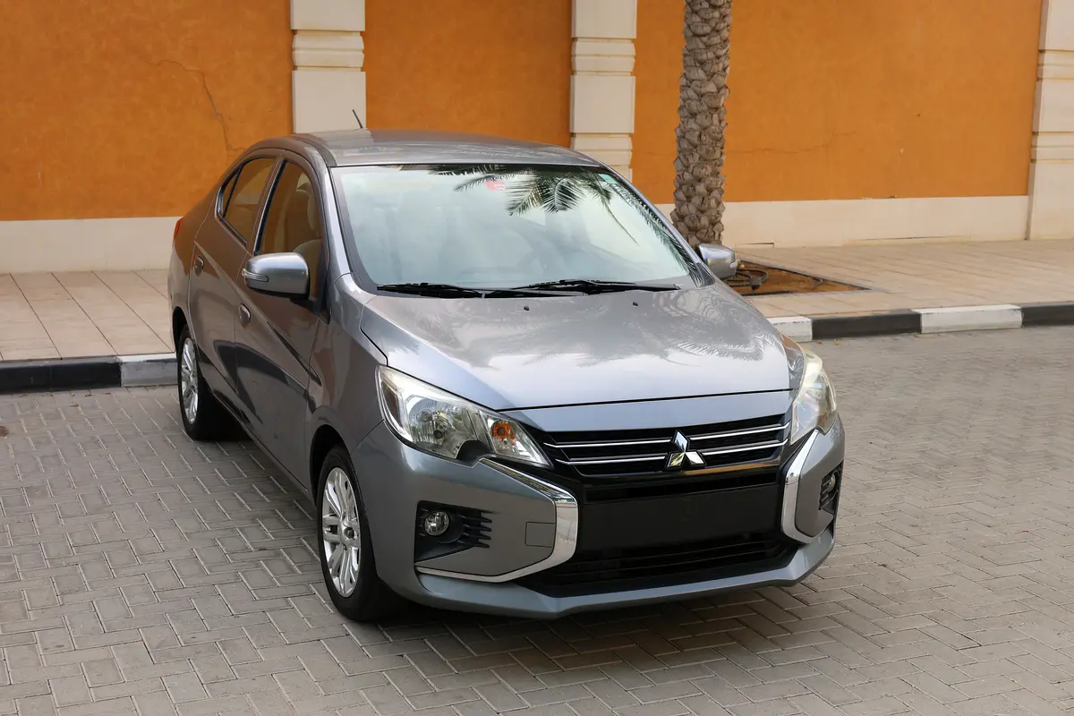 Mitsubishi Attrage GLX 2022 - GCC Specs - Low Mileage - Thumbnail 6