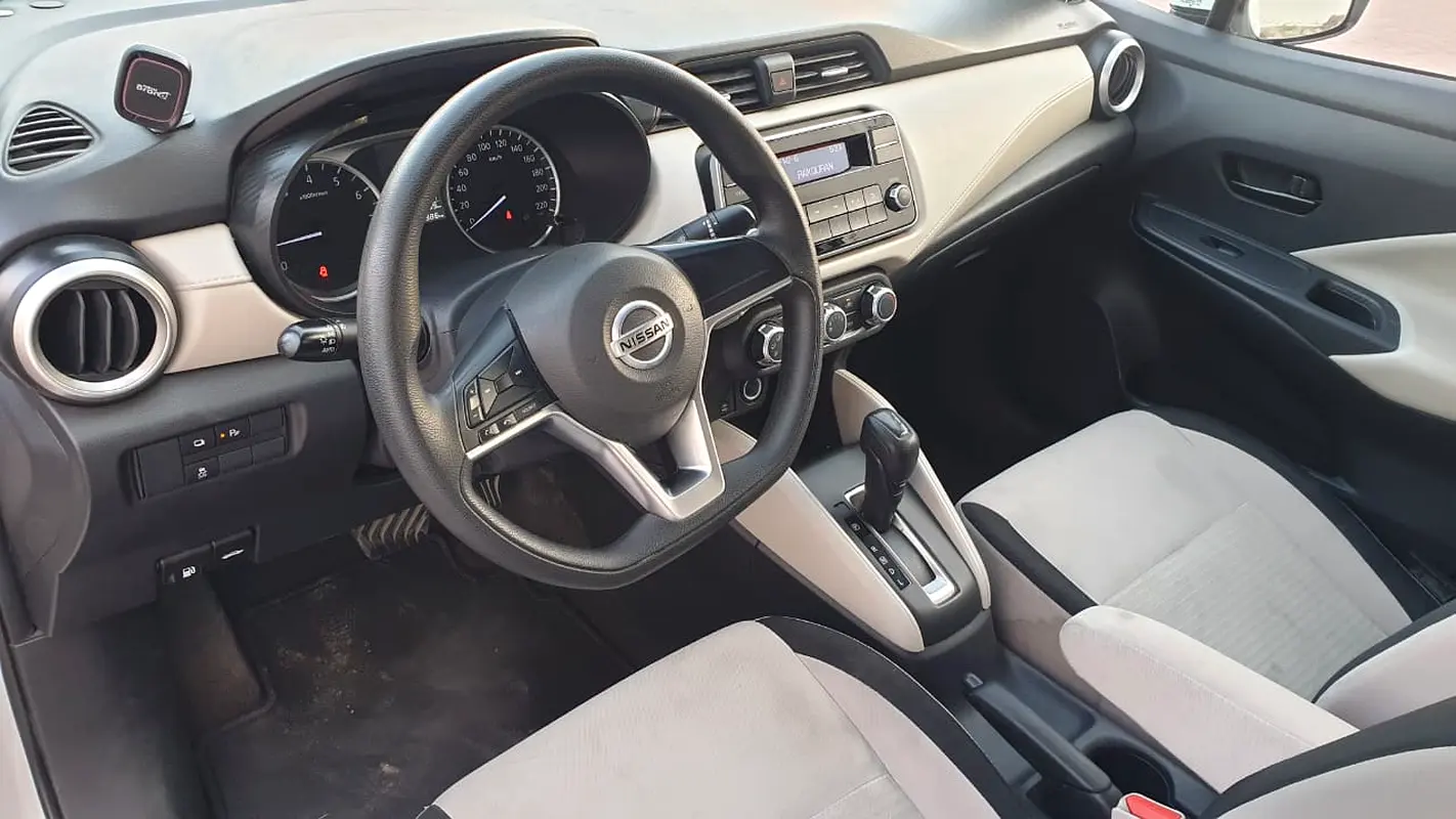 NISSAN SUNNY 1.5L - GCC SPECS - UNDER WARRANTY - FULL SERVICE HISTORY - ACCIDENT FREE - - Thumbnail 8