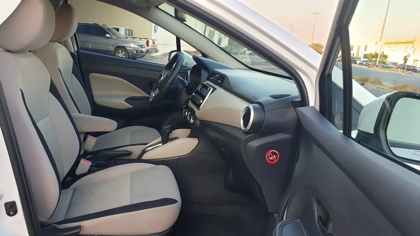 NISSAN SUNNY 1.5L - GCC SPECS - UNDER WARRANTY - FULL SERVICE HISTORY - ACCIDENT FREE - - Thumbnail 10