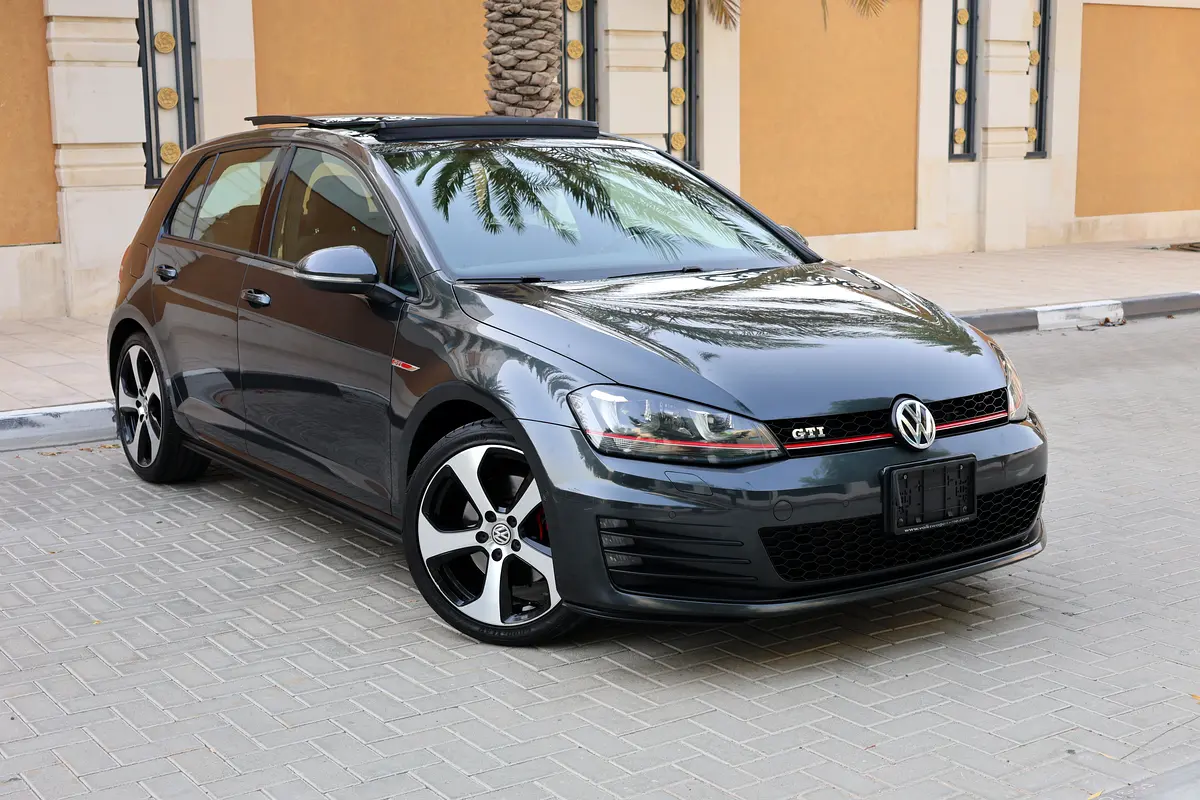 Volkswagen Golf GTI 2017 - 134000km-GCC Specs - Excellent Condition - Image 1