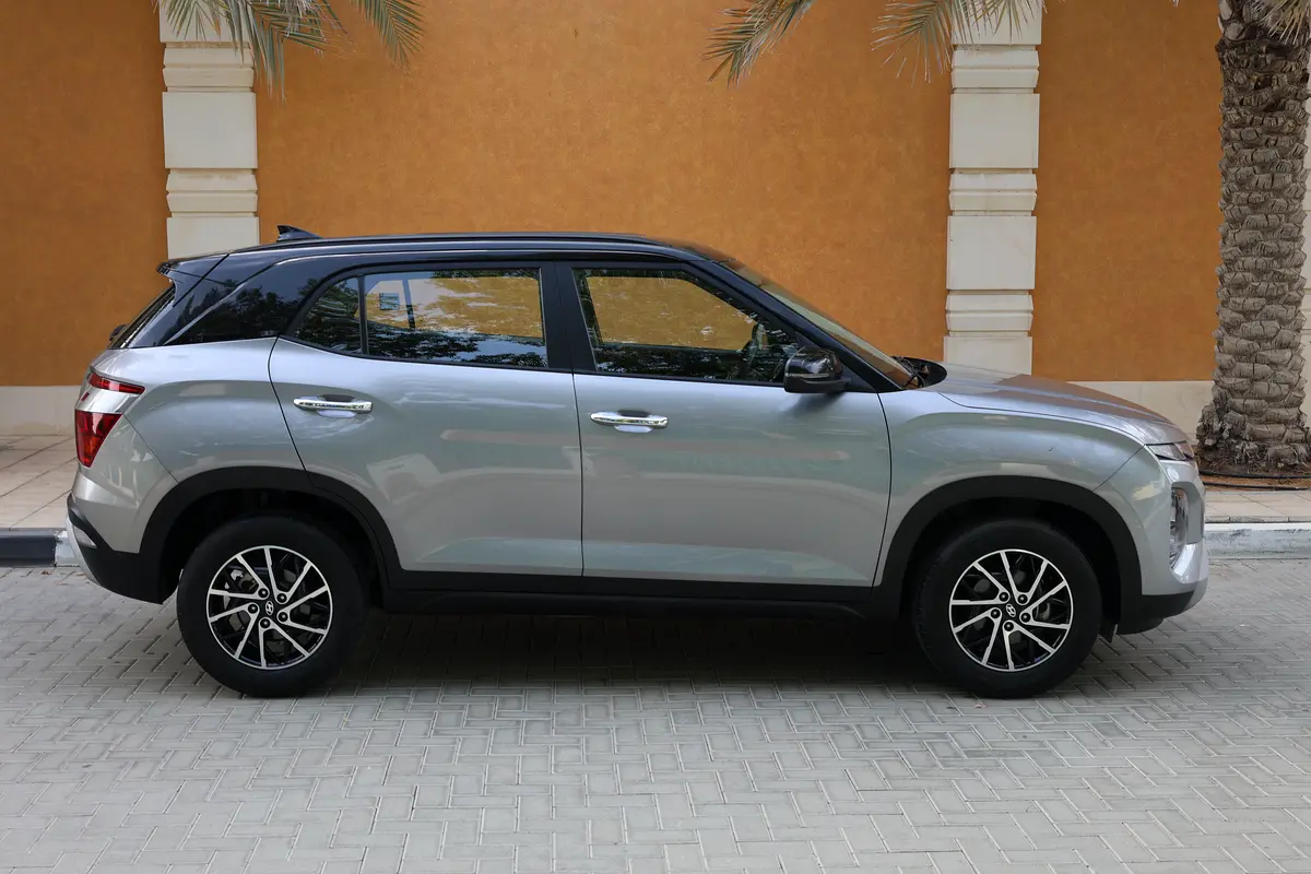HYUNDAI CRETA COMFORT 1.5L - GCC SPECS - UNDER WARRANTY - FULL SERVICE HISTORY - ACCIDENT FREE - - Thumbnail 9