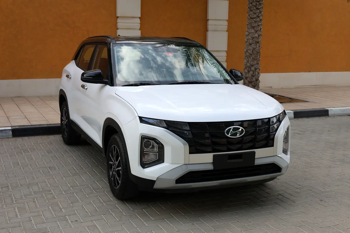 CRETA COMFORT 1.5L - GCC SPECS - ACCIDENT FREE - UNDER WARRANTY - EXCELENT CONDITION - - Thumbnail 4