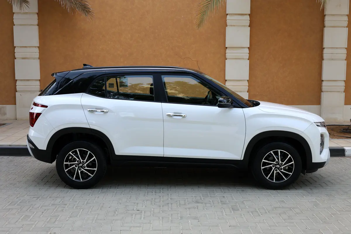 CRETA COMFORT 1.5L - GCC SPECS - ACCIDENT FREE - UNDER WARRANTY - EXCELENT CONDITION - - Thumbnail 9