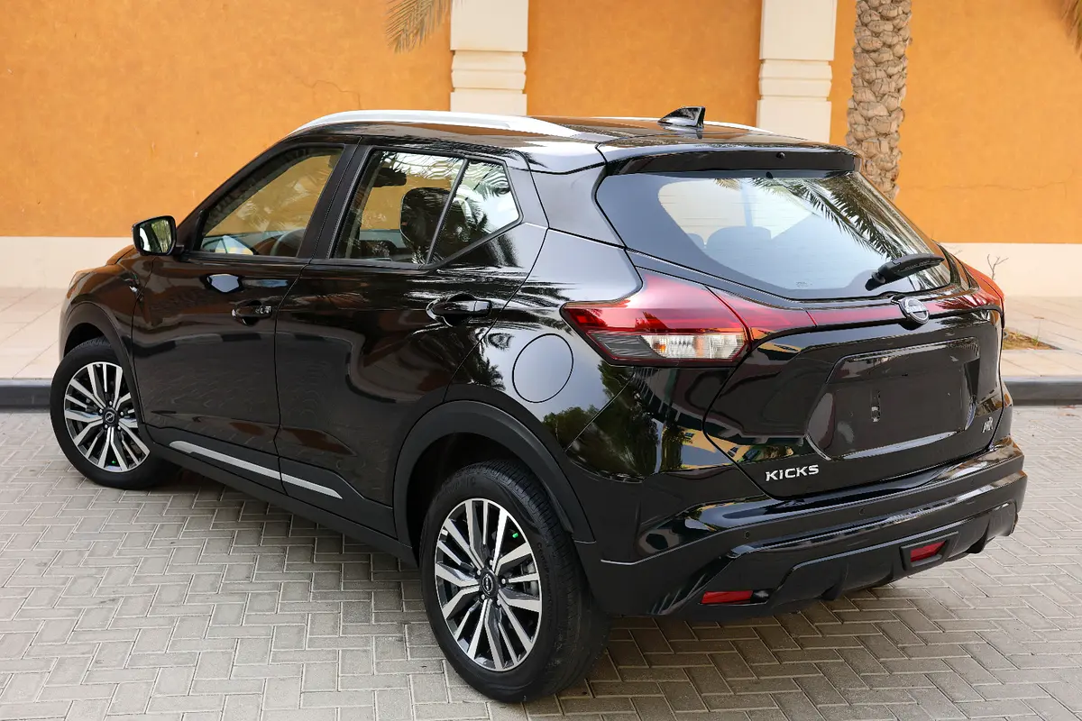 NISSAN KICKS SL 1.6L - GCC SPECS - 5 YEARS UNDER WARRANTY - FREE SERVICE CONTRACT - ACCIDENT FREE - - Thumbnail 5