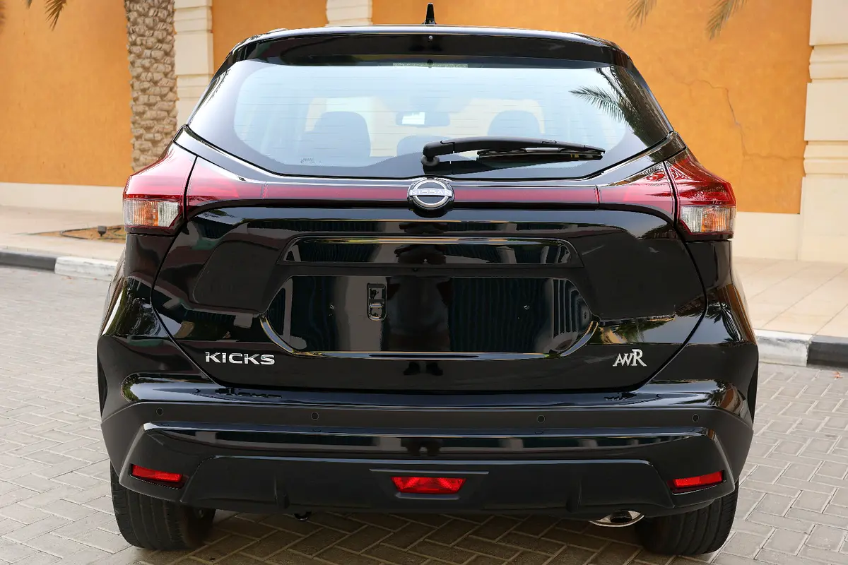 NISSAN KICKS SL 1.6L - GCC SPECS - 5 YEARS UNDER WARRANTY - FREE SERVICE CONTRACT - ACCIDENT FREE - - Thumbnail 8