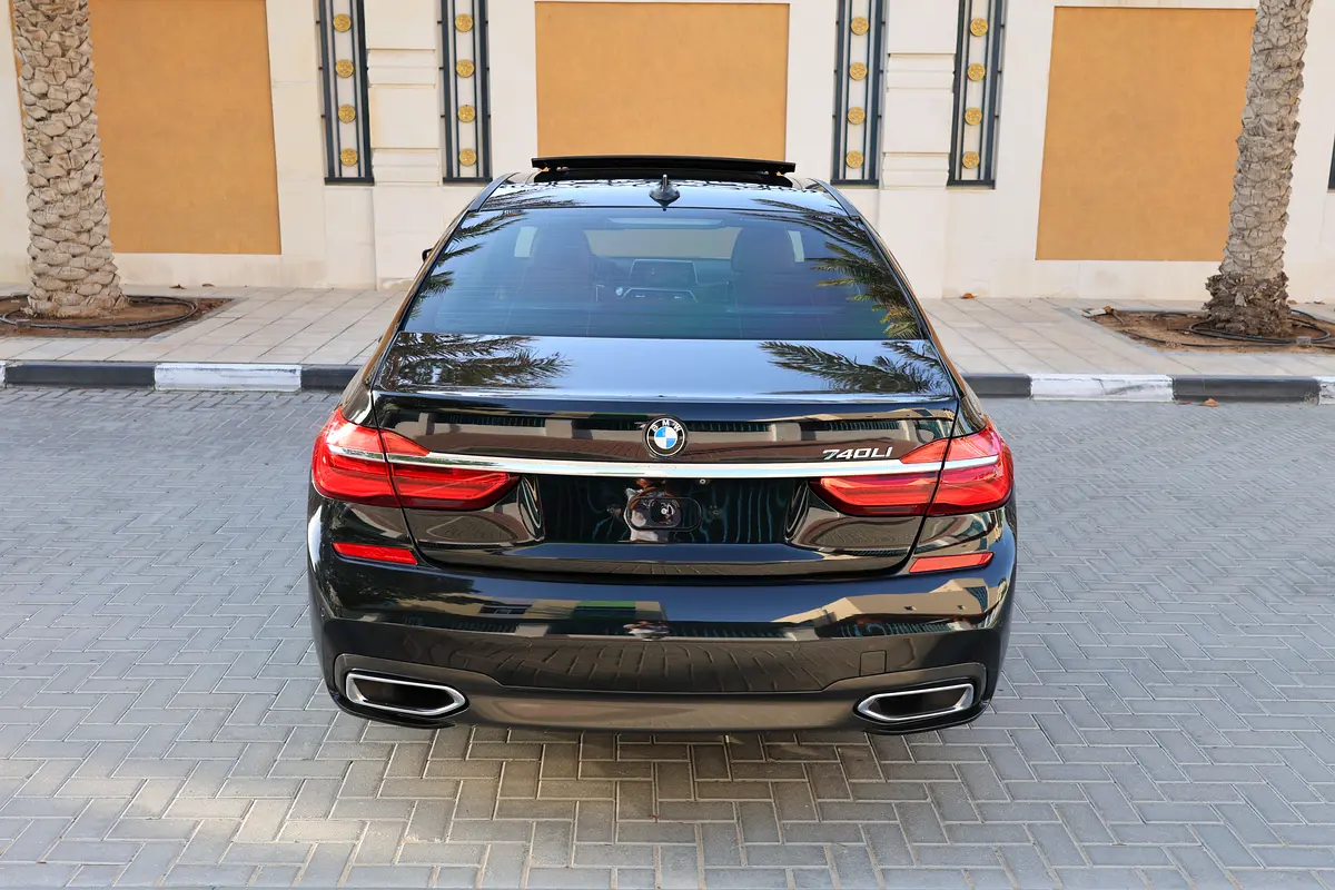 BMW 7-Series-740Li-2016-98000KM-GCC SPECS-EXCELLENT CONDITION - Thumbnail 8