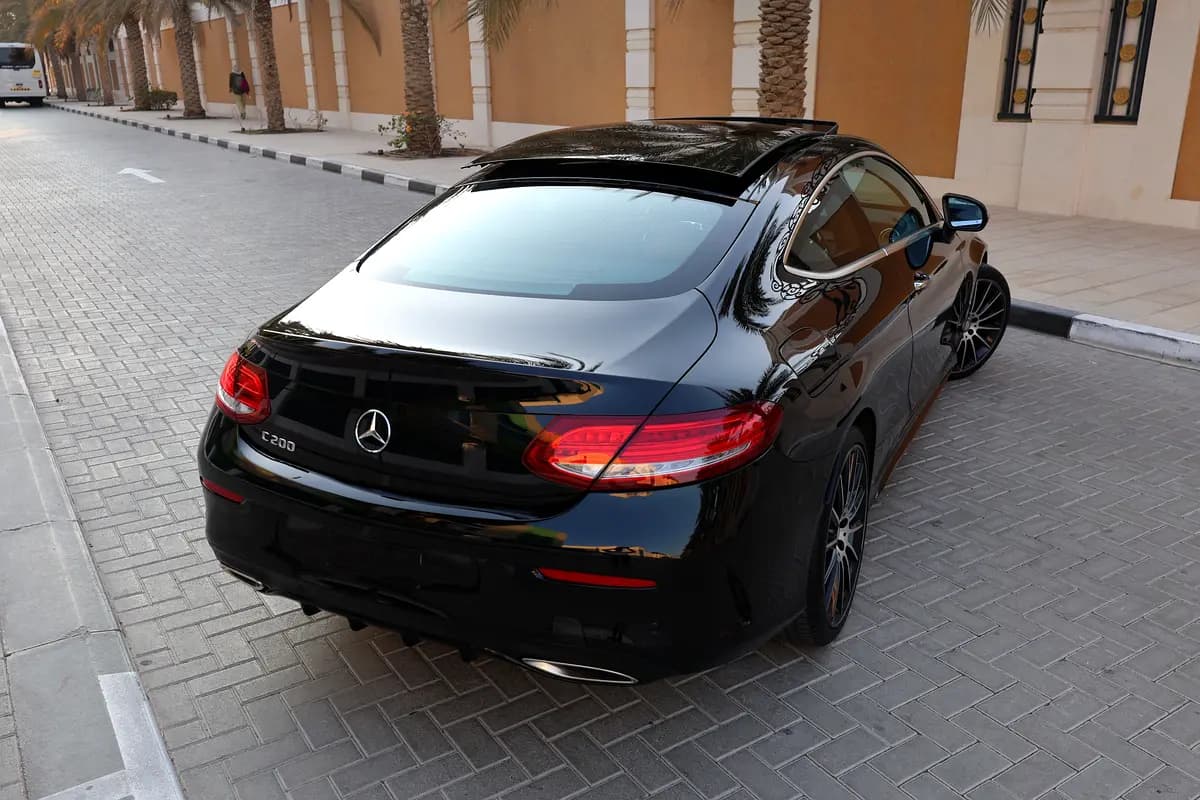 MERCEDES-BENZ C200-COUPE -2017-136000KM-GCC SPECS - Thumbnail 3