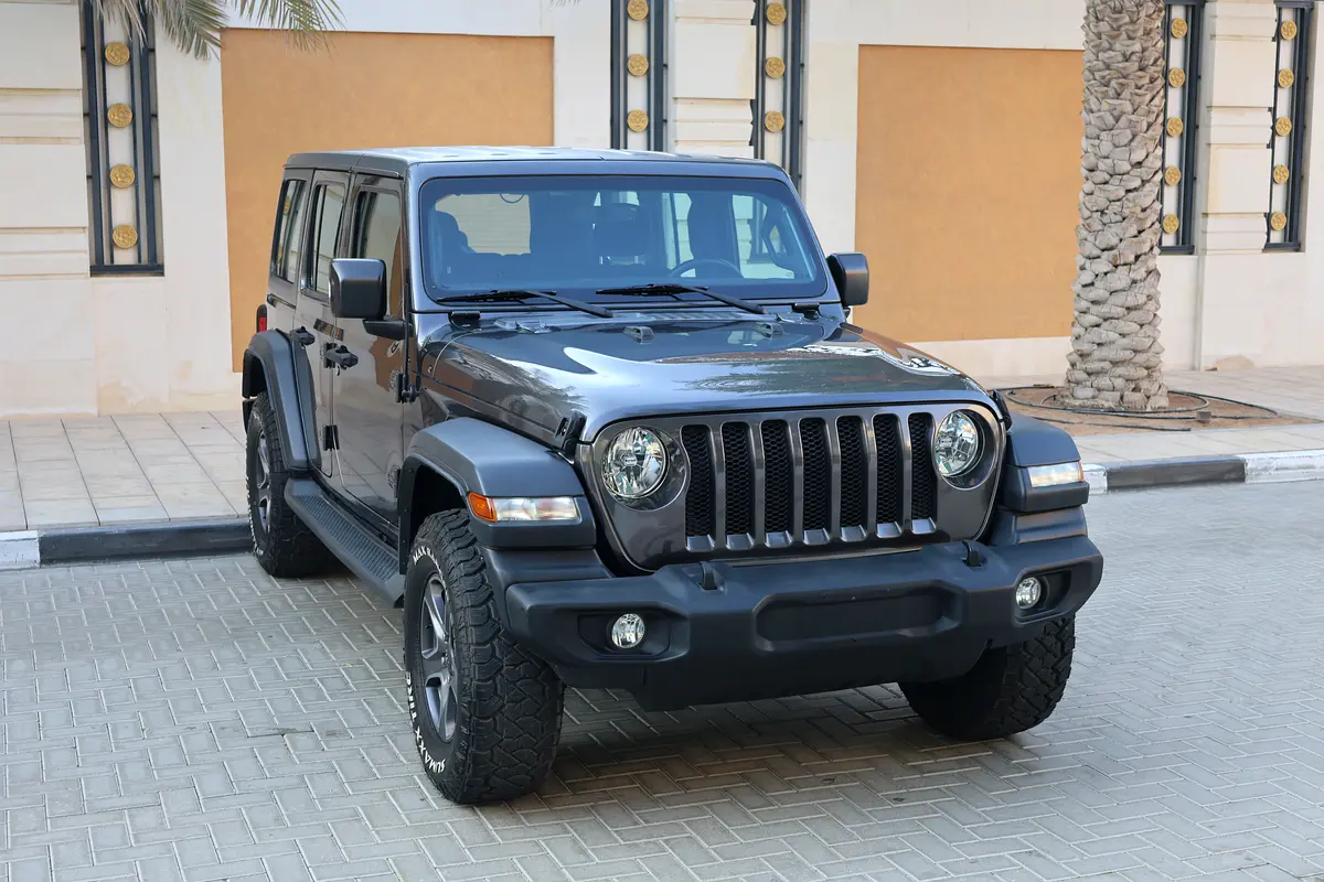 JEEP WRANGLER -unlimited sport 2018-129000KM-GCC SPECS-FULL SERVICE HISTORY-EXCELLENT CONDITION - Thumbnail 6