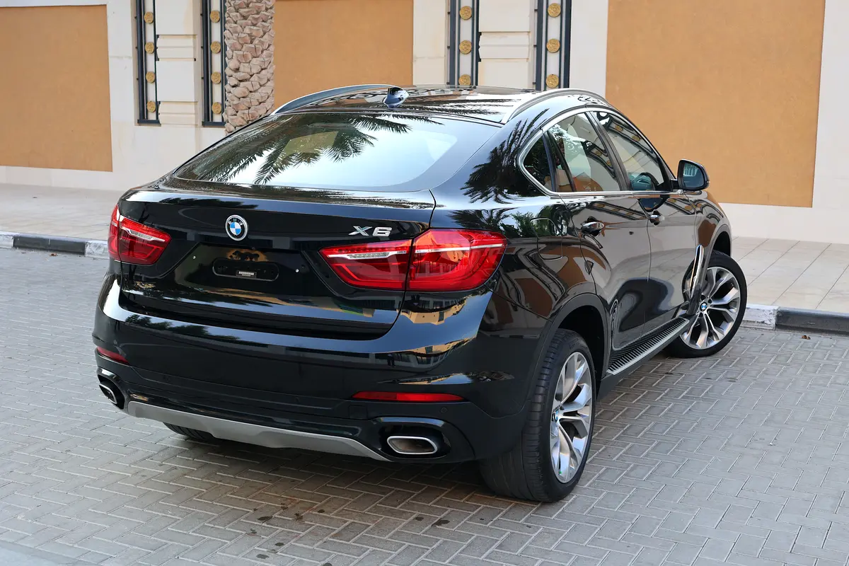 BMW X6 2018-114,000km -GCC Specs-Excellent Condition - Thumbnail 3