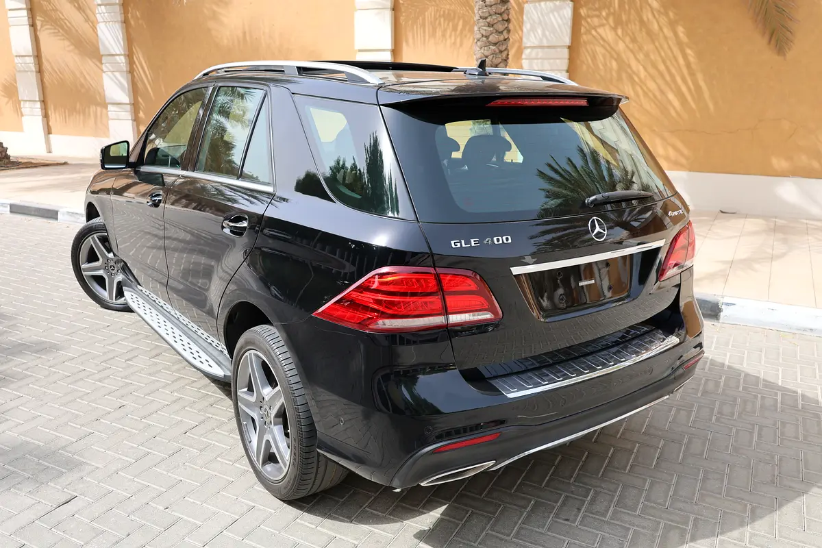 Mercedes-Benz GLE-Class-GLE 400 4Matic- 2018-116000KM-GCC SPECS-EXCELLENT CONDITION - Thumbnail 3