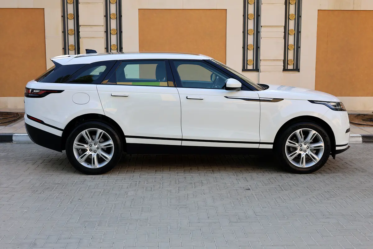 2020 Land Rover Range Rover Velar P250 S - 117000km - GCC Specs - Excellent Condition - Thumbnail 5
