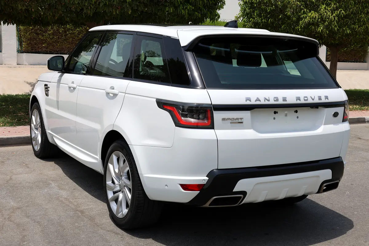 Land Rover Range Rover Sport HSE 2019 -117000km -GCC Specs - Thumbnail 7