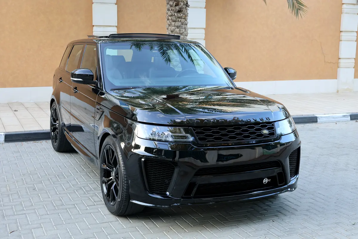 Range Rover Sport -2020-142000KM-GCC SPECS-EXCELLENT CONDITION SVR KIT at agency fix - Thumbnail 6