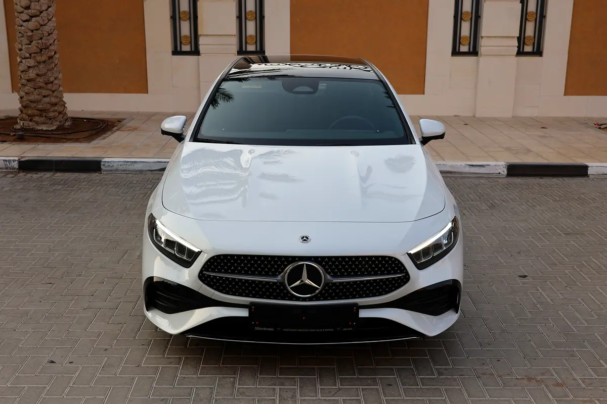 Mercedes-Benz A200 AMG-2024-11000KM-GCC SPECS- UNDER WARRANTY  SERVICE CONTRACT available black as w - Thumbnail 6