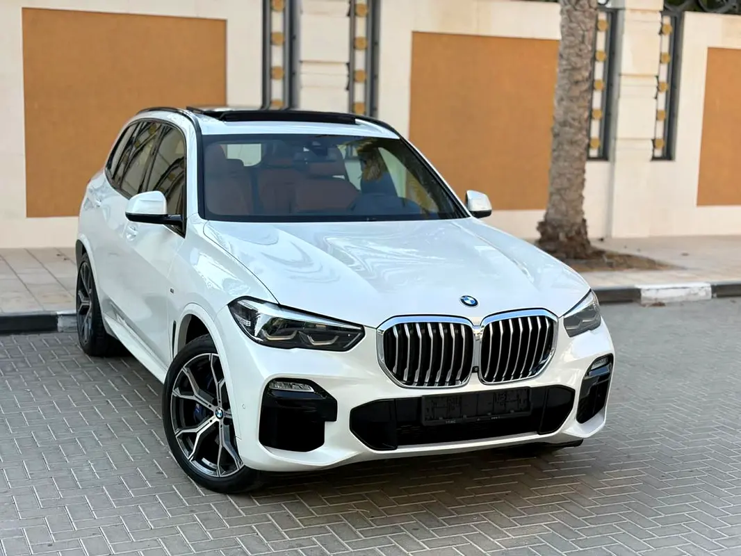 BMW X5 2019-106000KM-GCC Specs - Excellent Condition - Thumbnail 2