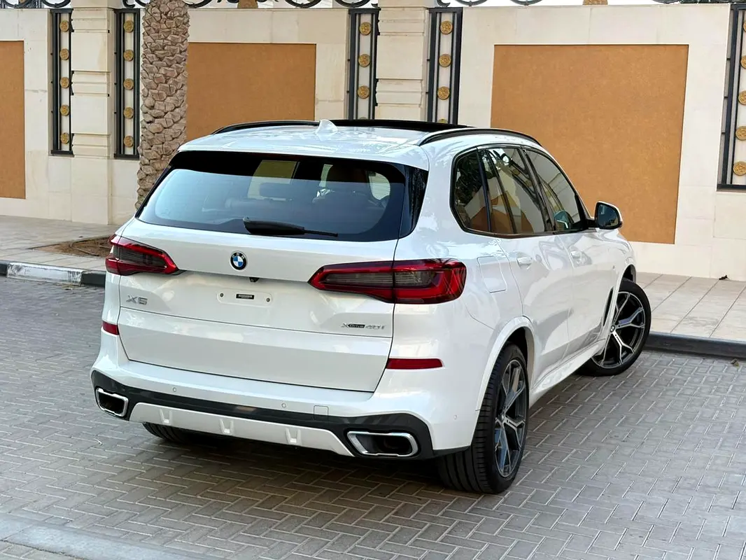 BMW X5 2019-106000KM-GCC Specs - Excellent Condition - Thumbnail 4