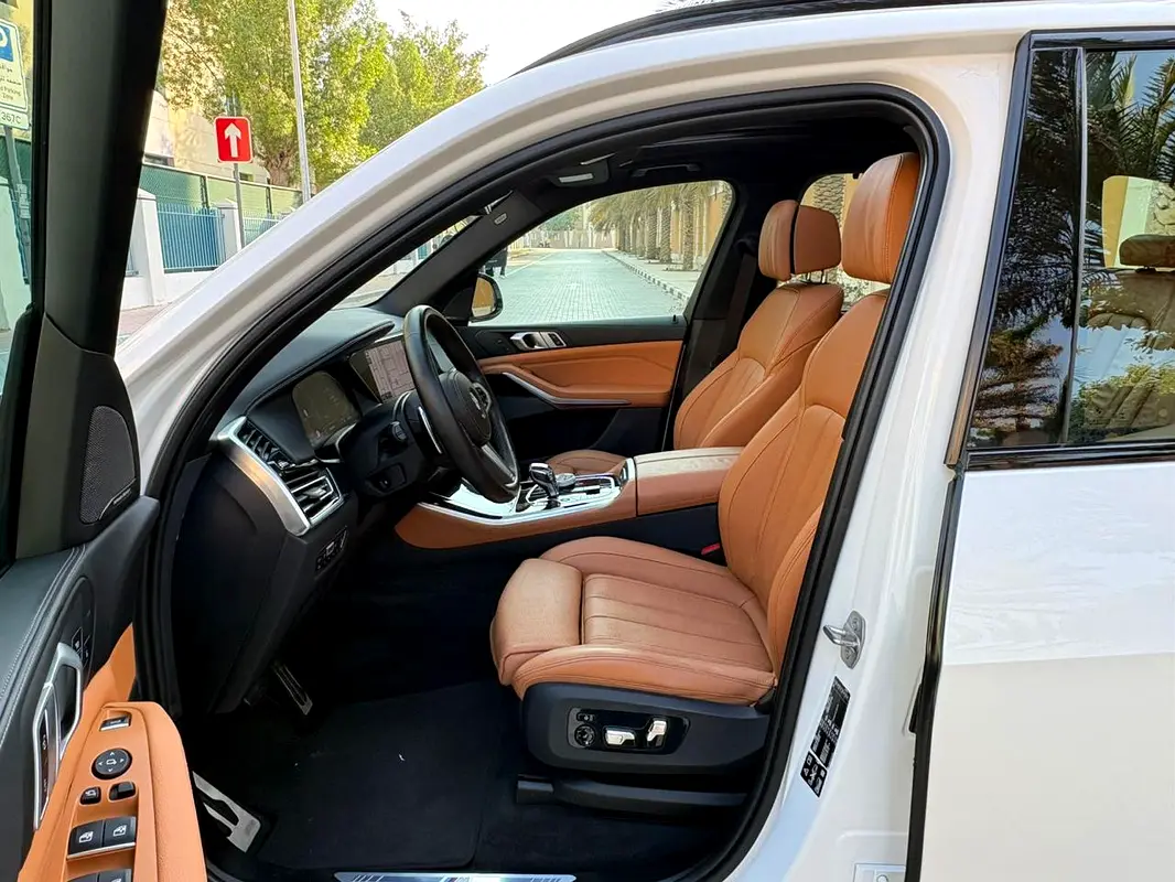 BMW X5 2019-106000KM-GCC Specs - Excellent Condition - Thumbnail 10