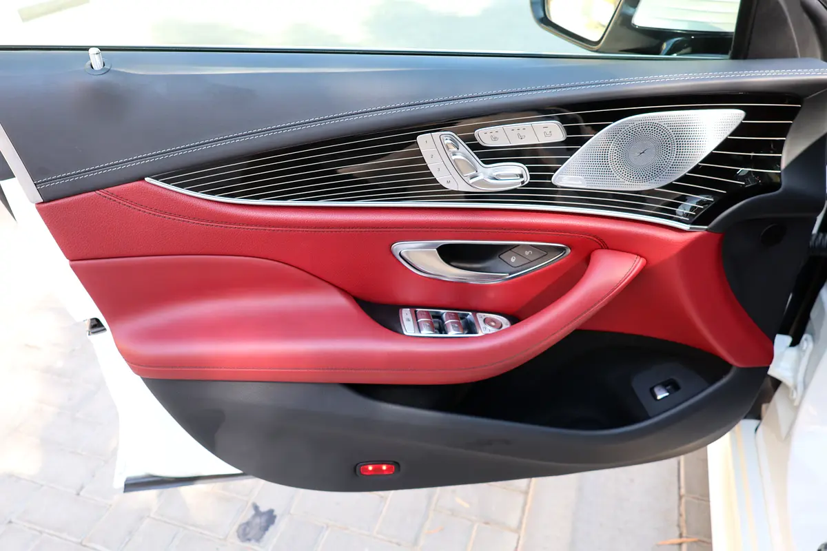Mercedes-Benz CLS350-2019-103000KM-GCC SPECS-EXCELLENT CONDITION-ACCIDENT FREE -FULL OPTION - Thumbnail 8