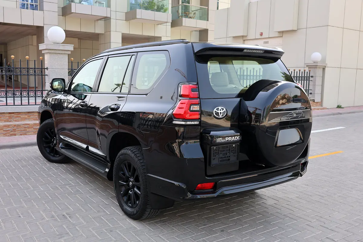 TOYOTA PRADO-ADVENTURE -2021-75000KM-GCC SPECS-EXCELLENT CONDITION - Thumbnail 3