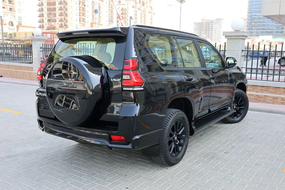 TOYOTA PRADO-ADVENTURE -2021-75000KM-GCC SPECS-EXCELLENT CONDITION - Thumbnail 4