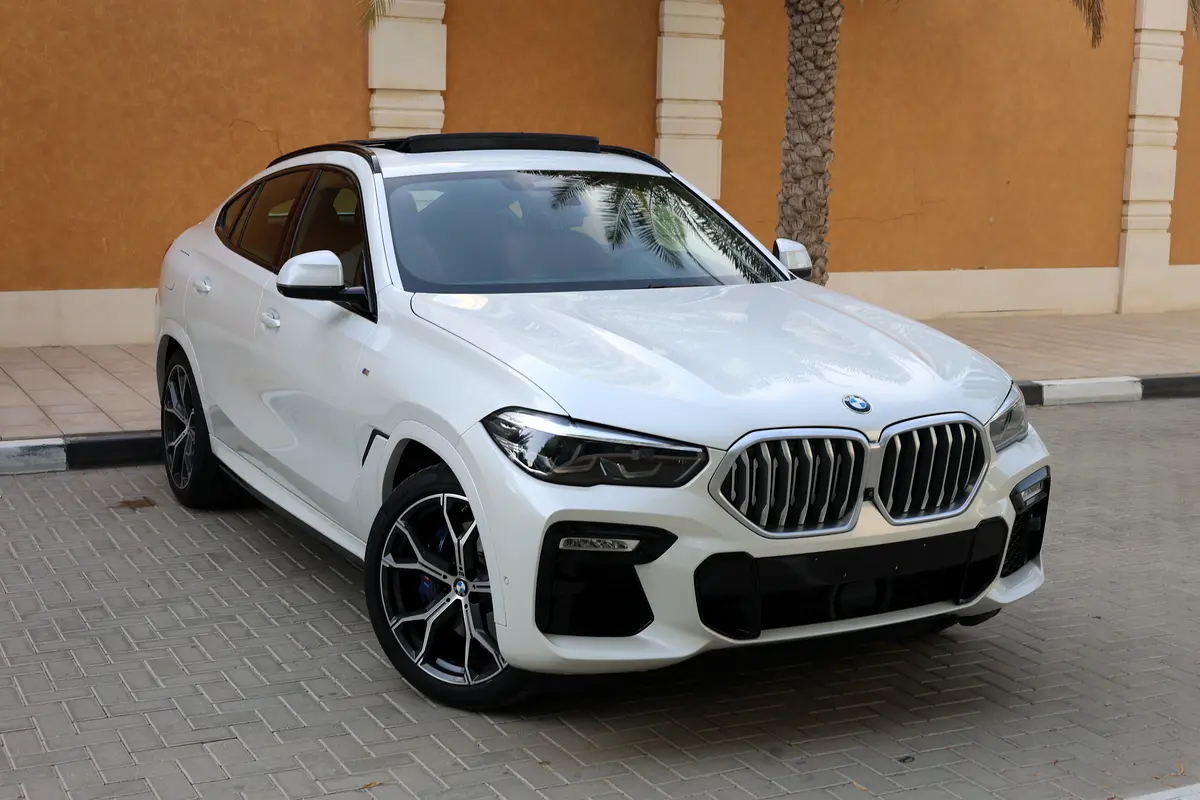 BMW X6 xDrive40i 2021 GCC Specs -FULL SERVICE HISTORY- UNDER WARRANTY  SERVICE-Pristine Conditi - Image 1
