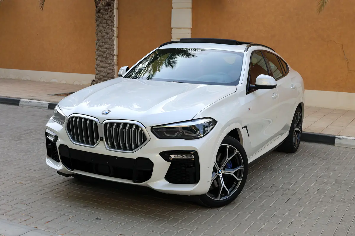 BMW X6 xDrive40i 2021 GCC Specs -FULL SERVICE HISTORY- UNDER WARRANTY  SERVICE-Pristine Conditi - Thumbnail 2