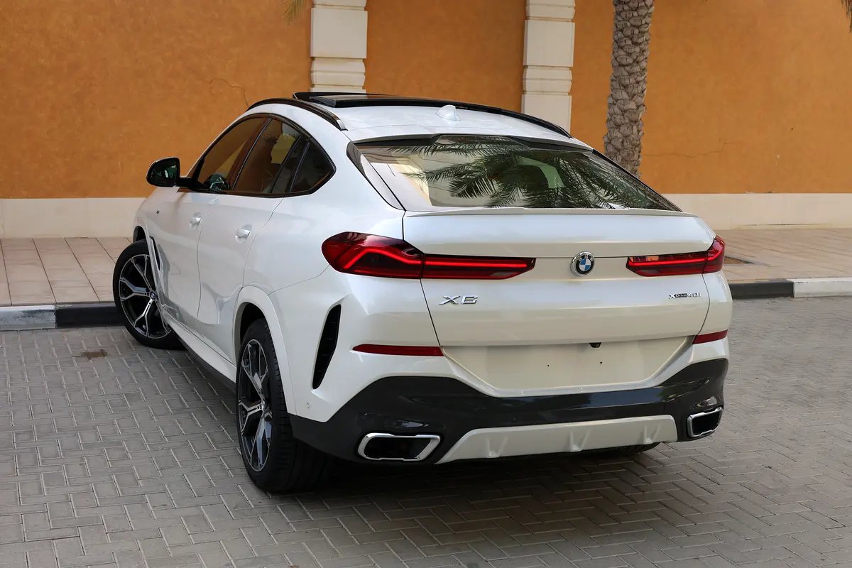 BMW X6 xDrive40i 2021 GCC Specs -FULL SERVICE HISTORY- UNDER WARRANTY  SERVICE-Pristine Conditi - Thumbnail 3