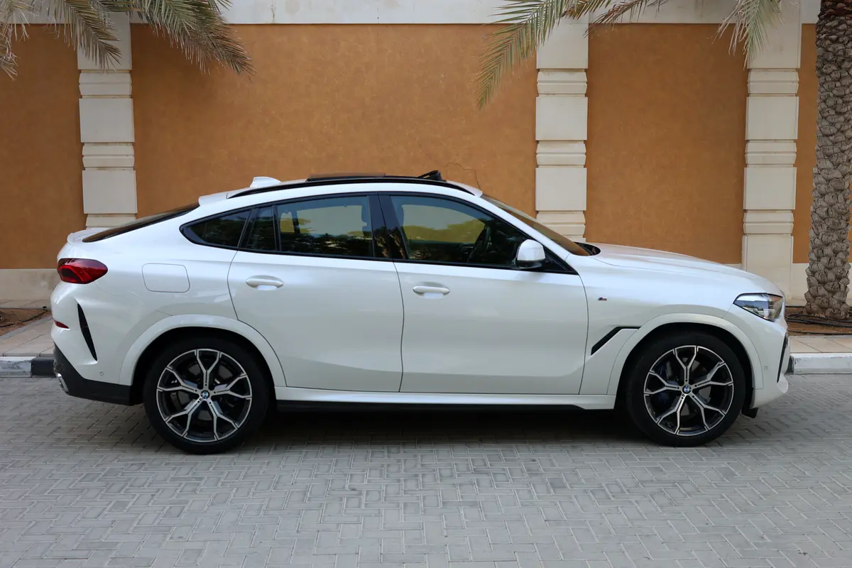 BMW X6 xDrive40i 2021 GCC Specs -FULL SERVICE HISTORY- UNDER WARRANTY  SERVICE-Pristine Conditi - Thumbnail 9