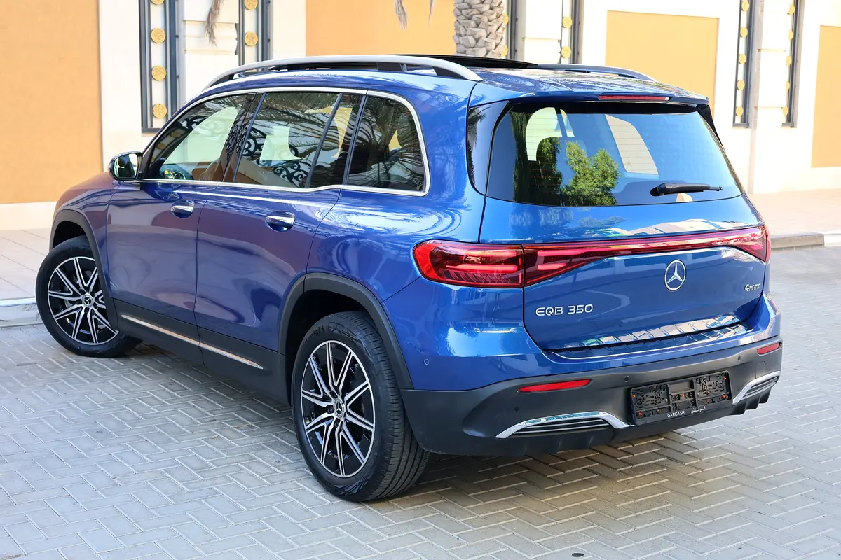 2025 Mercedes-Benz EQB 350 4MATIC-5700KM - GCC Specs-UNDER WARRANTY  SERVICE- - Brand New - Thumbnail 3