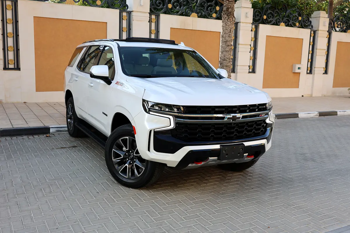 CHEVROLET TAHOE Z71-2022-76000KM-GCC SPECS-UNDER WARRANTY -EXCELLENT CONDITION - Thumbnail 2