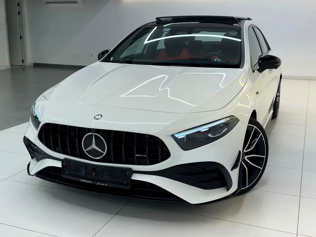 MERCEDES-BENZ A35-( AMG ENGINE) 5000KM-only 2024-UNDER WARRANTY  SERVICE-contract till 105000KM - Thumbnail 2