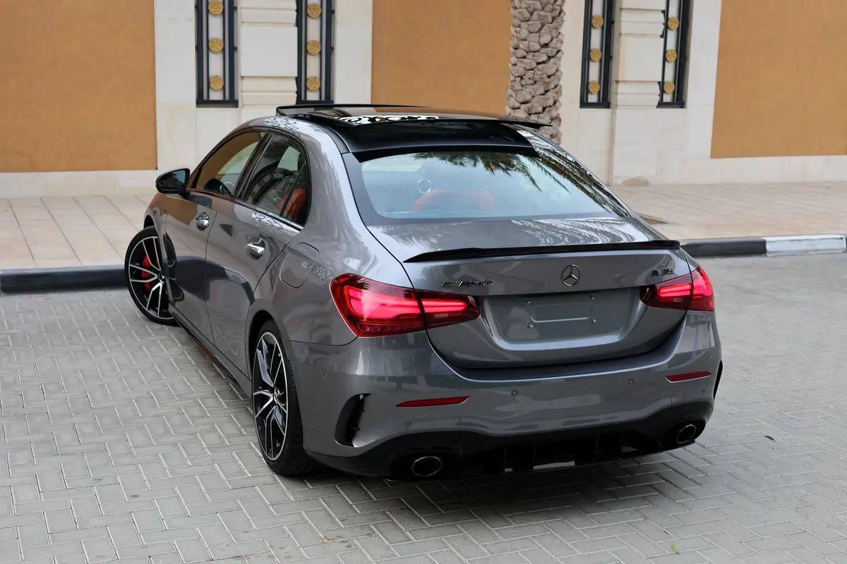 MERCEDES-BENZ A35-( AMG ENGINE)-8700km-2024-UNDER WARRANTY  SERVICE CONTRACT - Thumbnail 4