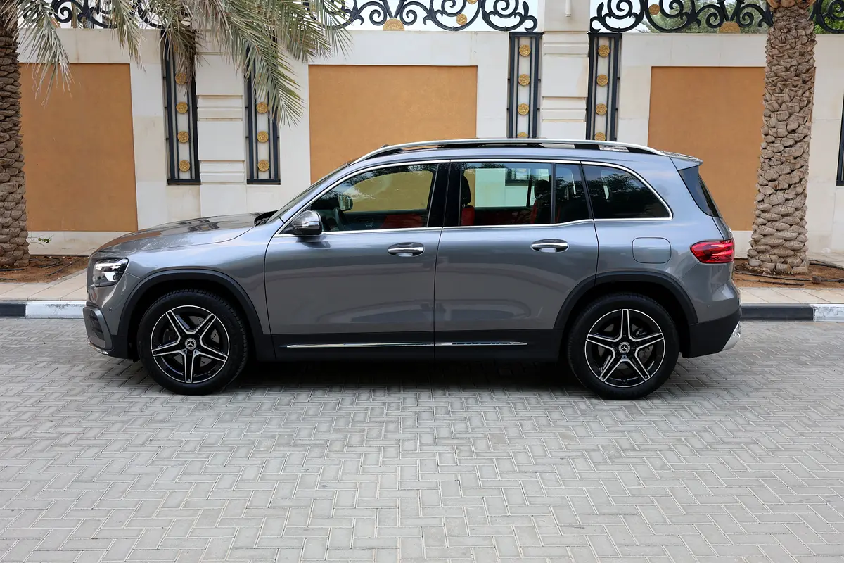 MERCEDES-BENZ GLB 250-2025-11000-GCC SPECS-UNDER WARRANTY  SERVICE - Thumbnail 6