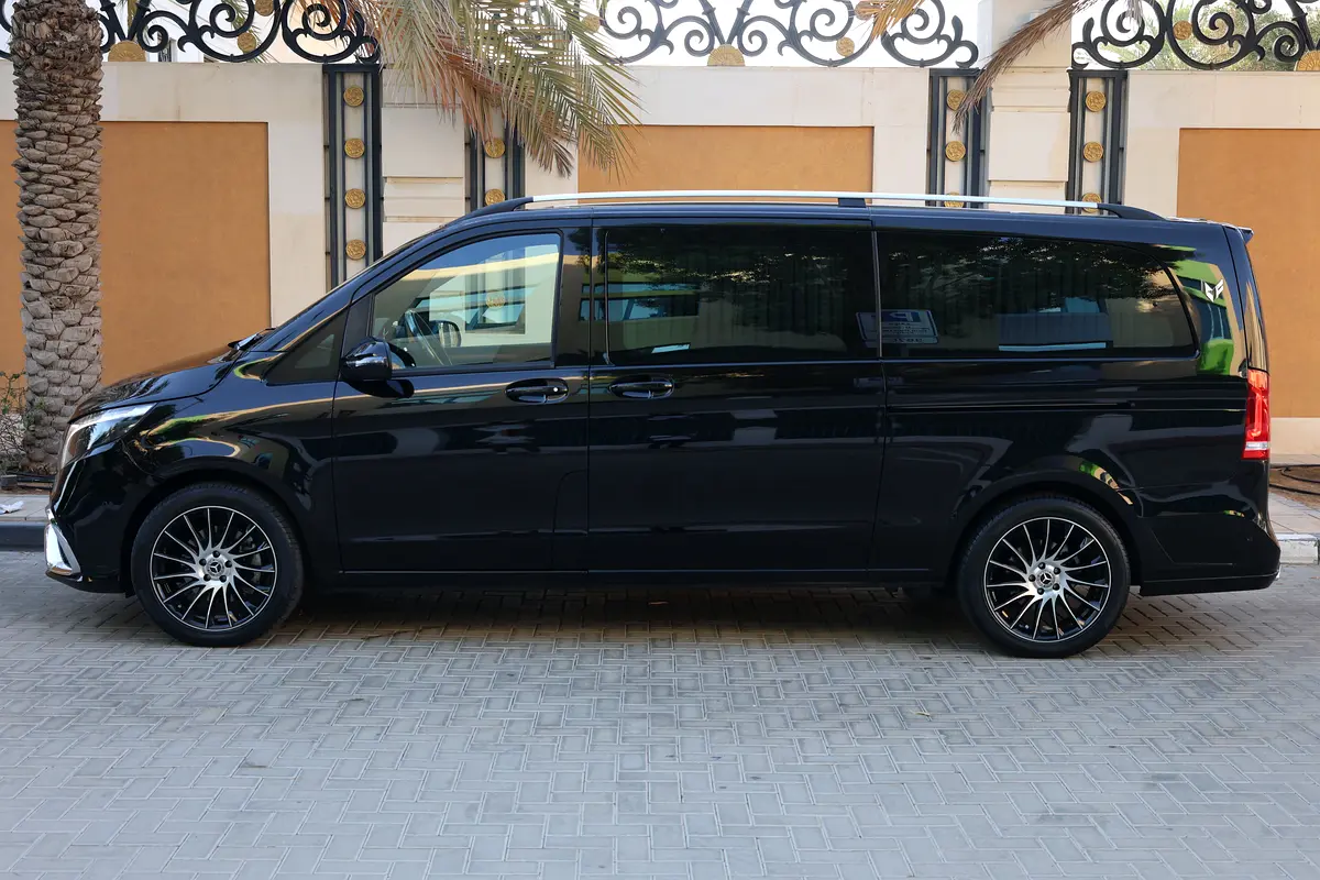 Mercedes-Benz V-Class V 250 2024 - GCC Specs - Brand New - Thumbnail 7