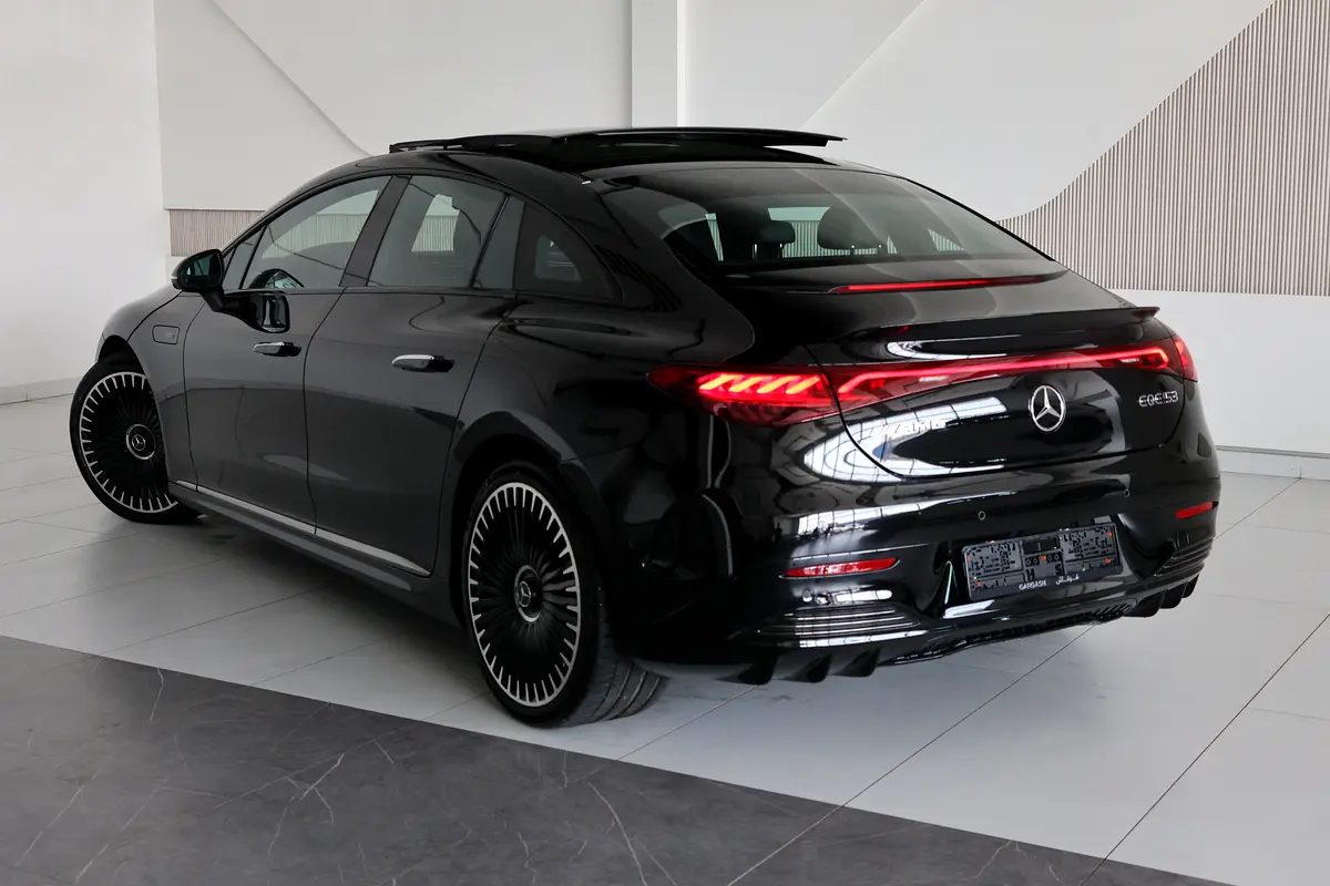 2024 Mercedes-Benz EQE 53 AMG 4MATIC+ -500KM- GCC Specs- Brand New-Under Warranty &amp; service - Thumbnail 4