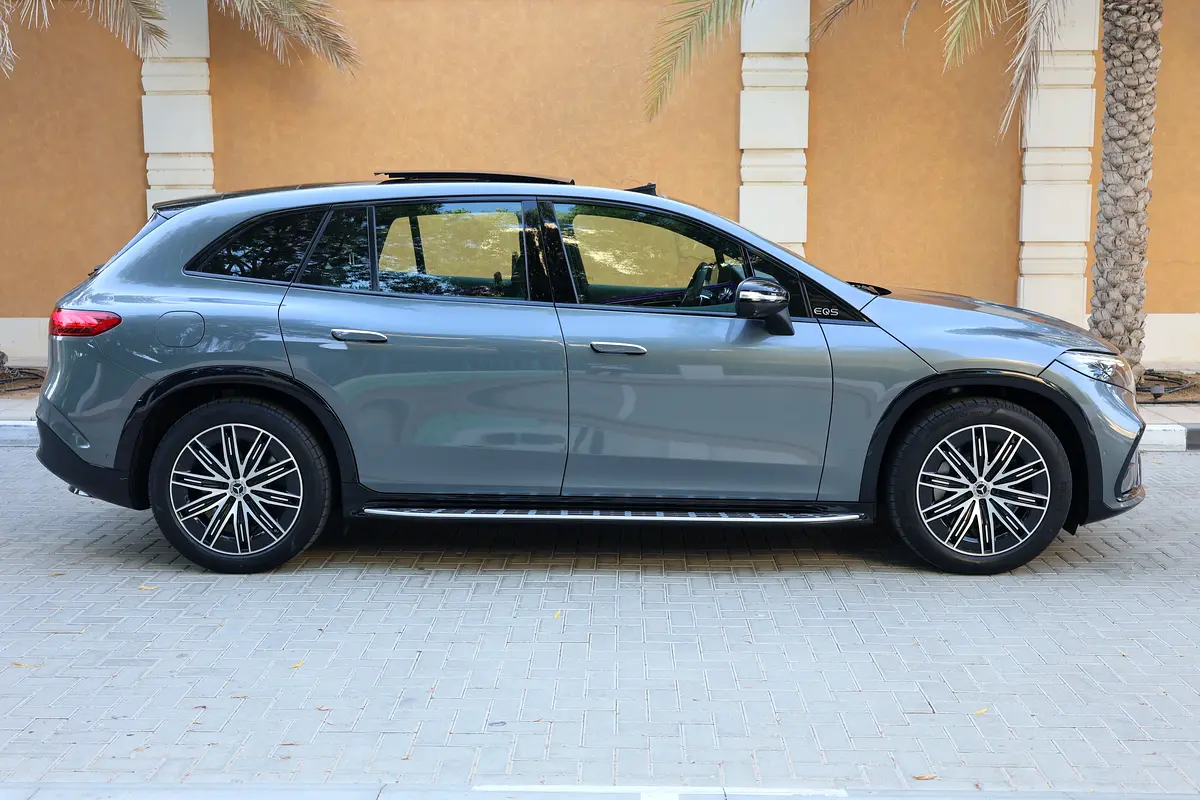 2023 Mercedes-Benz EQS 450 4MATIC | GCC Specs | Pristine Condition - Thumbnail 7