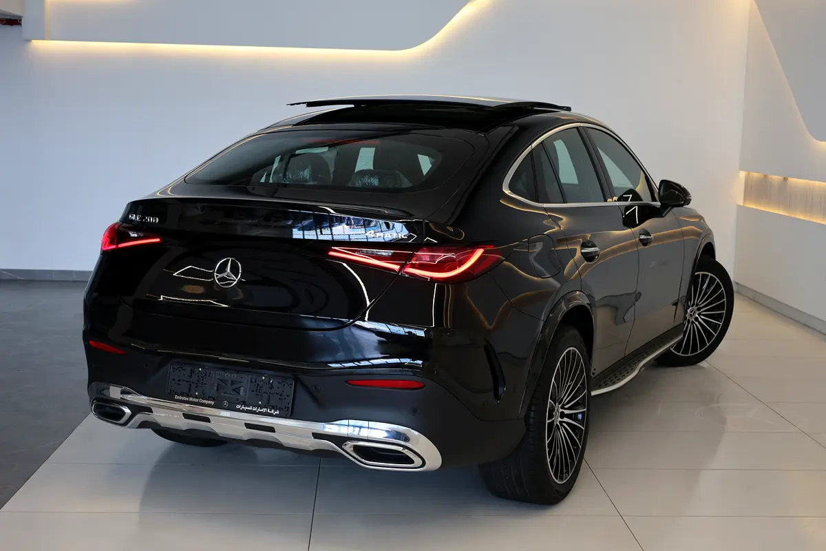 GLC200 COUPE 4MATIC - BRAND NEW - 5YRS UNDER WARRANTY - GCC SPECS - AVAIL COLOR ( WHITE, BLACK, - Thumbnail 3