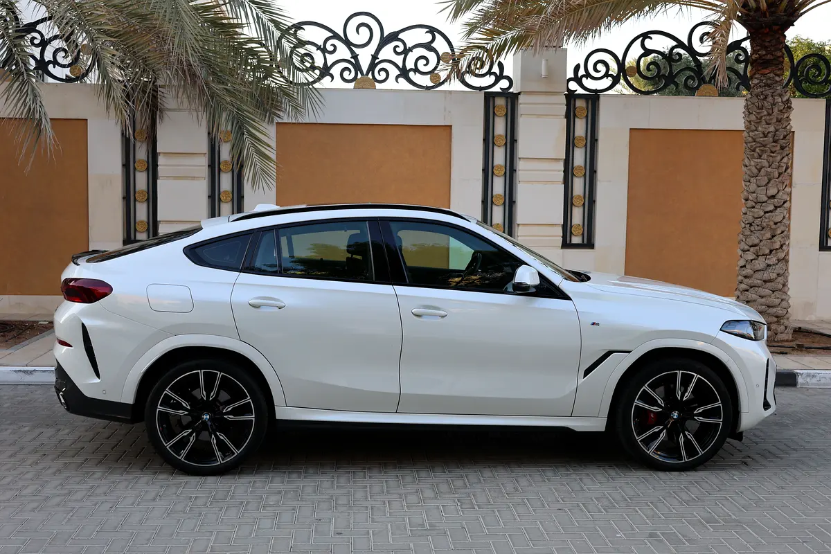 BMW X6-XDrive40i-2024-47000KM-GCC SPECS-UNDER WARRANTY SERVICE- EXCELLENT CONDITION - Thumbnail 7