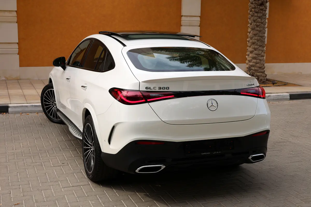 Mercedes-Benz GLC Coupe GLC 300 AMG 4MATIC 2025 GCC Specs - Brand New - Thumbnail 3