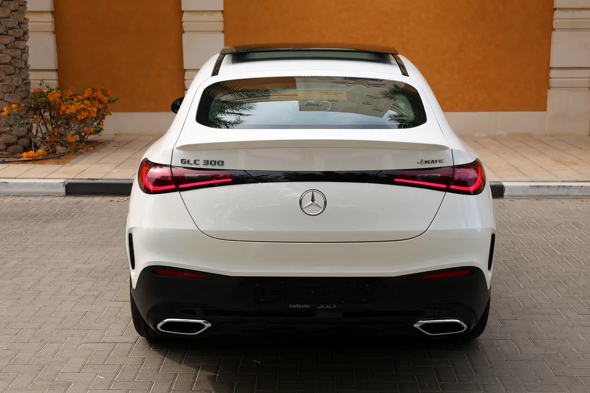 Mercedes-Benz GLC Coupe GLC 300 AMG 4MATIC 2025 GCC Specs - Brand New - Thumbnail 6