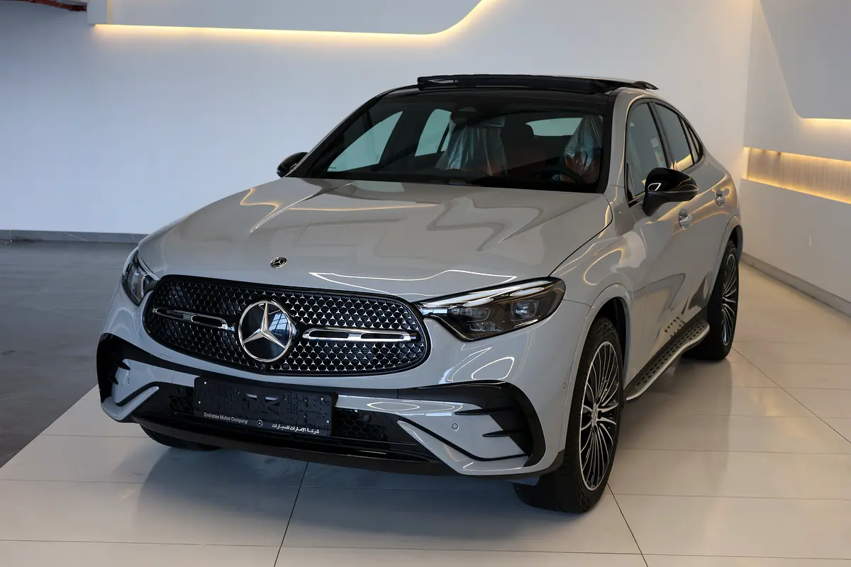 MERCEDES-BENZ -GLC COUPE -GLC200-4MATIC-0KM-2026-GCC SPECS-UNDER WARRANTY (Available 3 colors) - Thumbnail 3