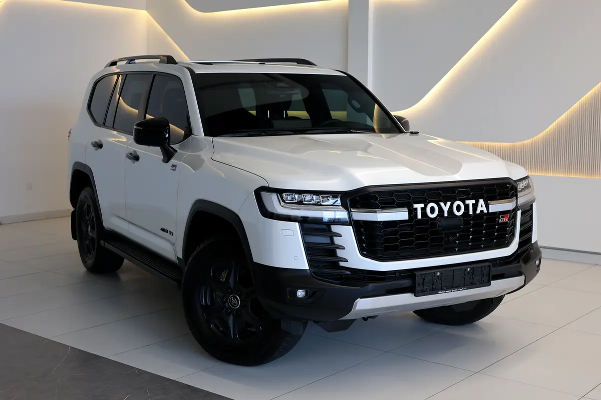 TOYOTA LAND CRUISER GR SPORT 409 TT - 5 YEARS UNDER WARRANTY - GCC SPECS - ACCIDENT FREE - - Thumbnail 2