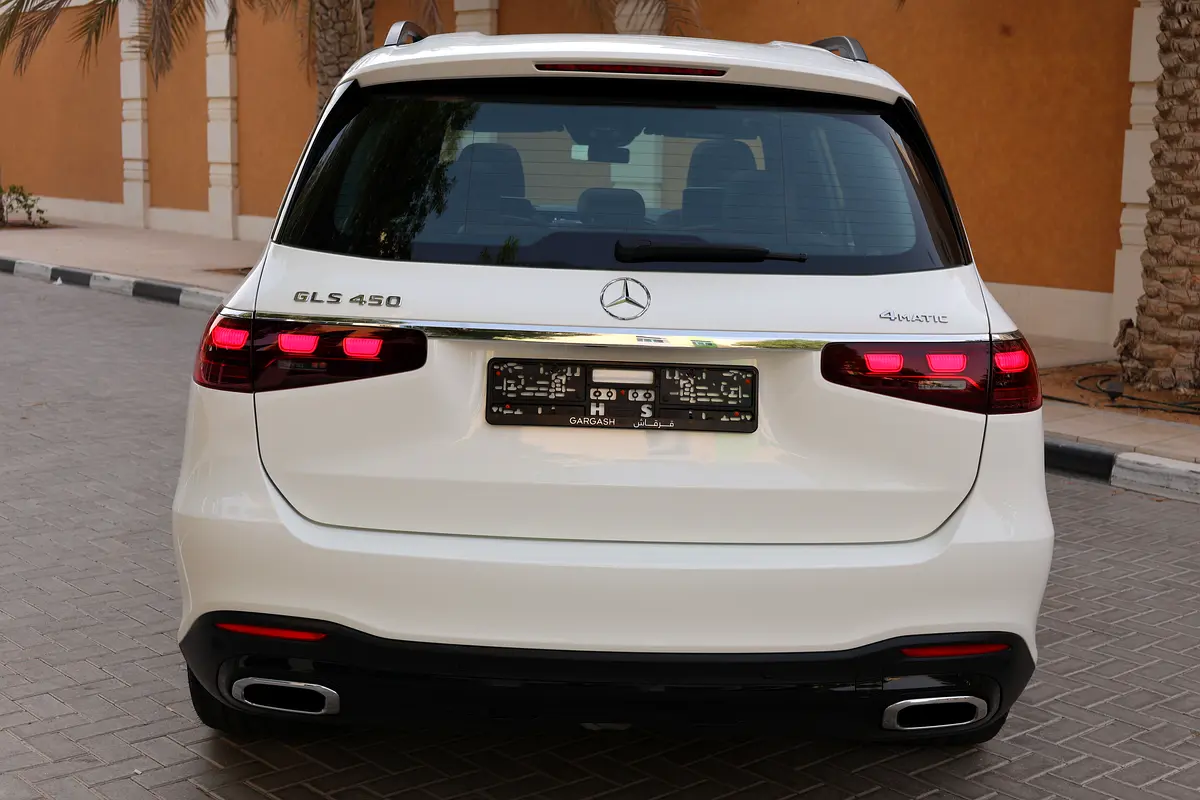 MERCEDES-BENZ GLS450-4MATIC-2024-13000KM-GCC SPECS-UNDER WARRANTY-NIGHT PACKAGE - Thumbnail 8