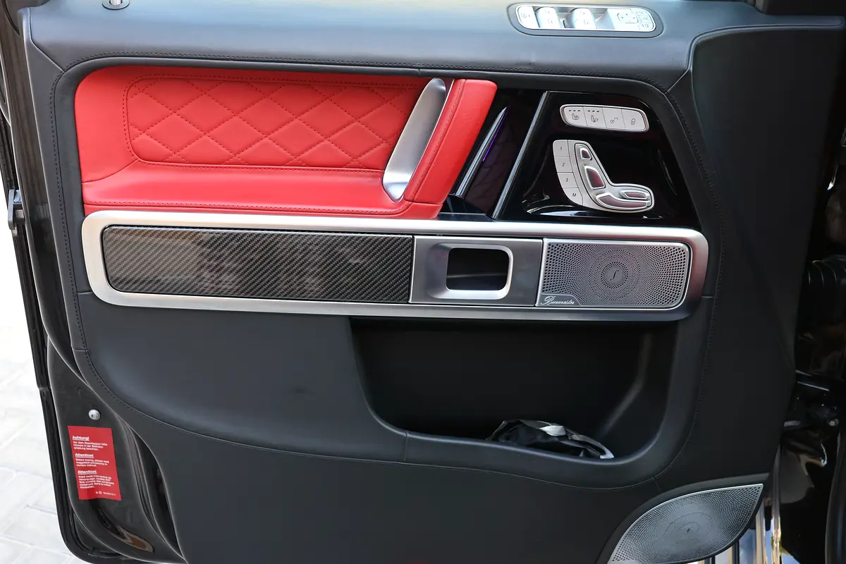 MERCEDES BENZ G63 AMG ( NIGHT PACKAGE )-2021-GCC SPECS-UNDER WARRANTY-SERVICE CONTRACT - Thumbnail 8
