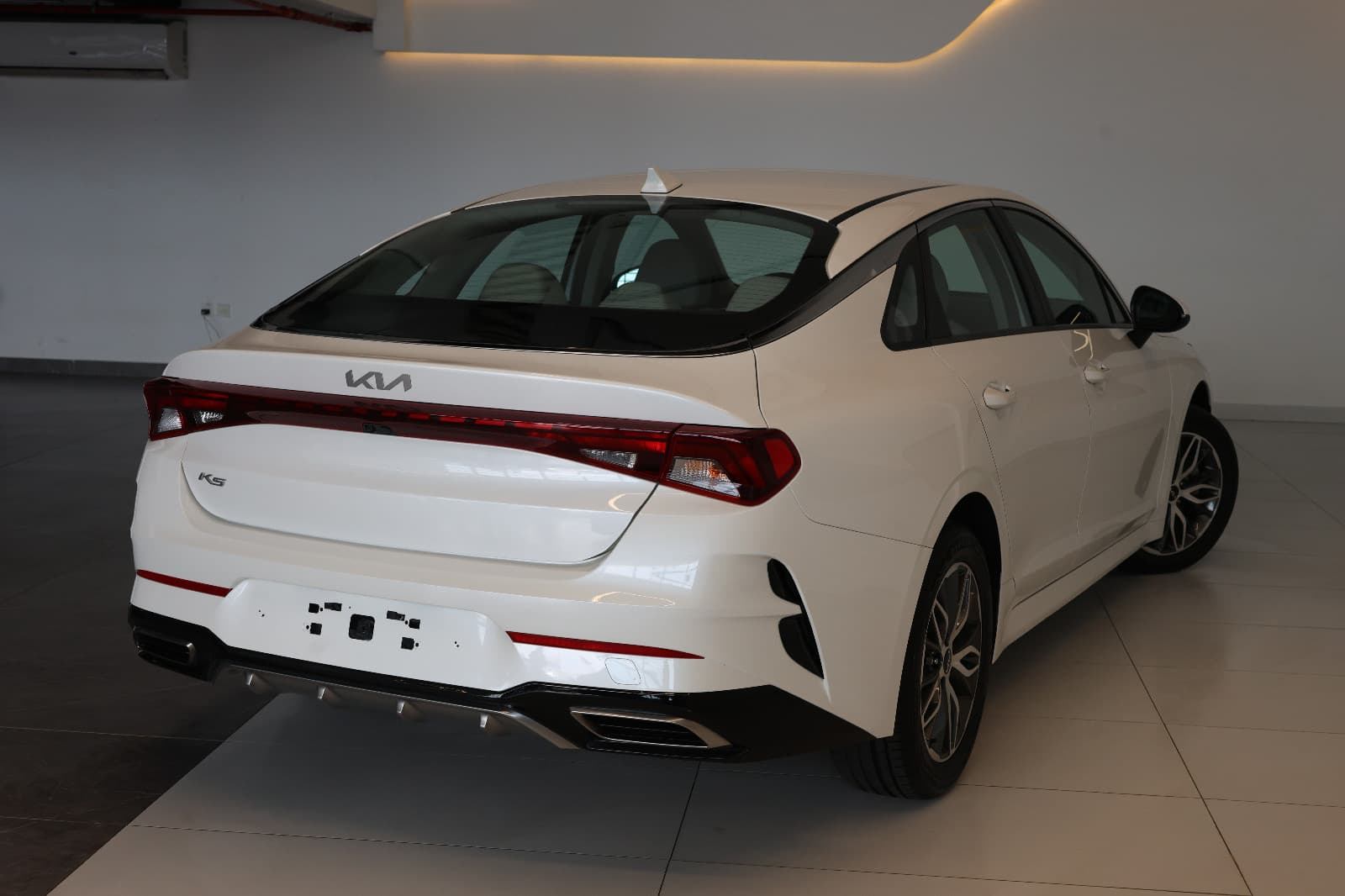 2022 Kia K5 Base  - Thumbnail 4