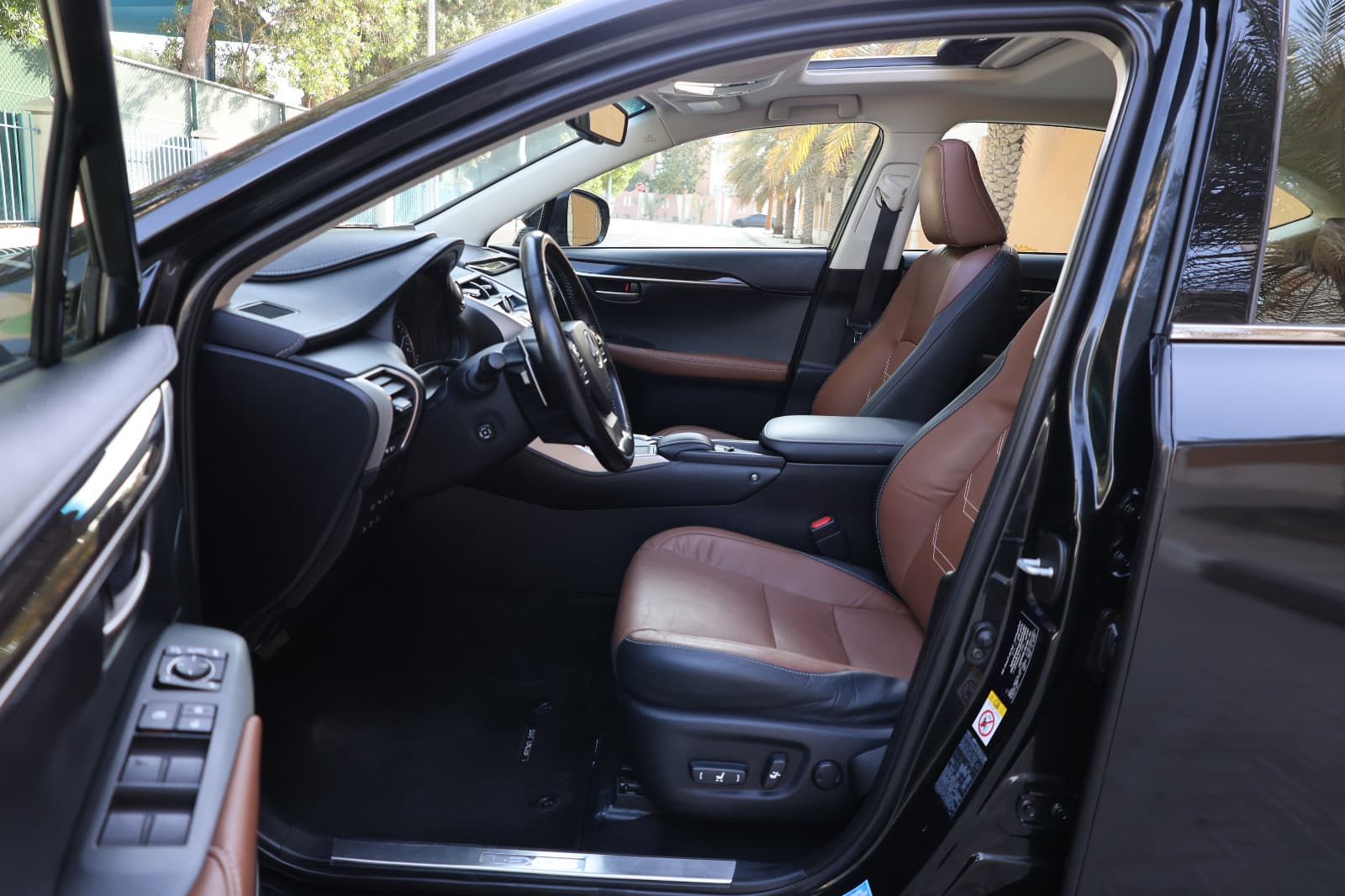 Lexus NX-Series-NX200t-2017-137000KM-GCC SPECS-EXCELLENT CONDITION - Thumbnail 9