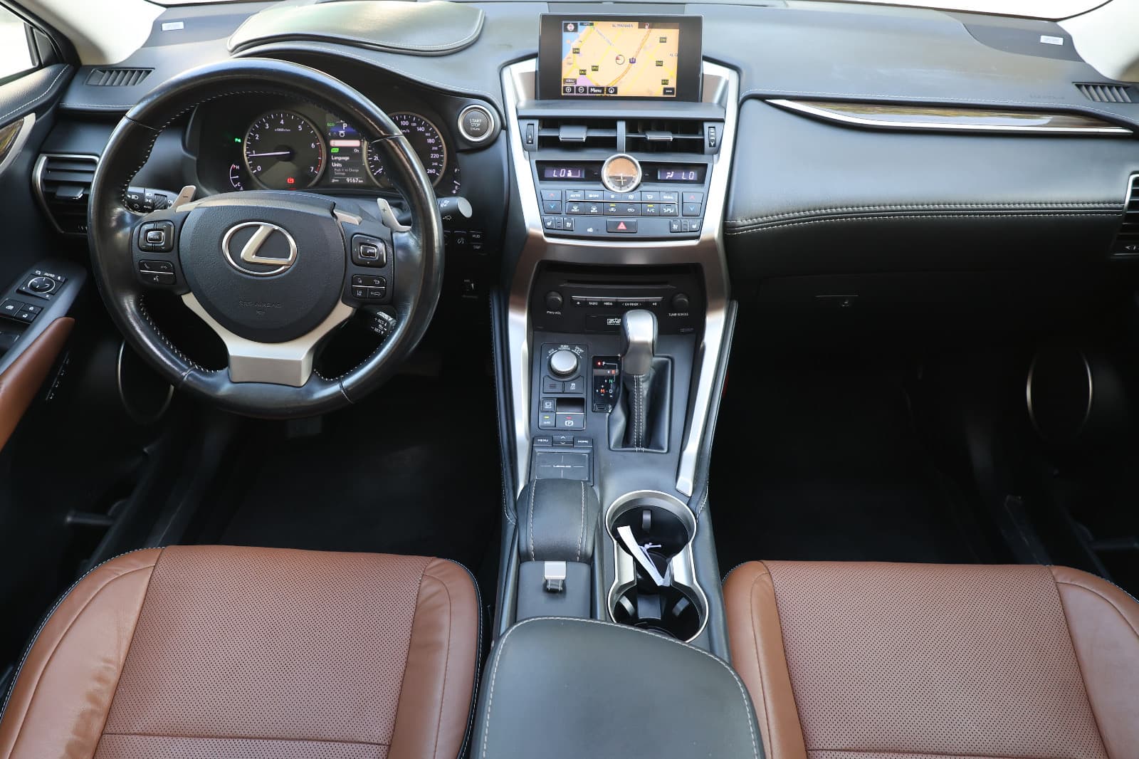 Lexus NX-Series-NX200t-2017-137000KM-GCC SPECS-EXCELLENT CONDITION - Thumbnail 11