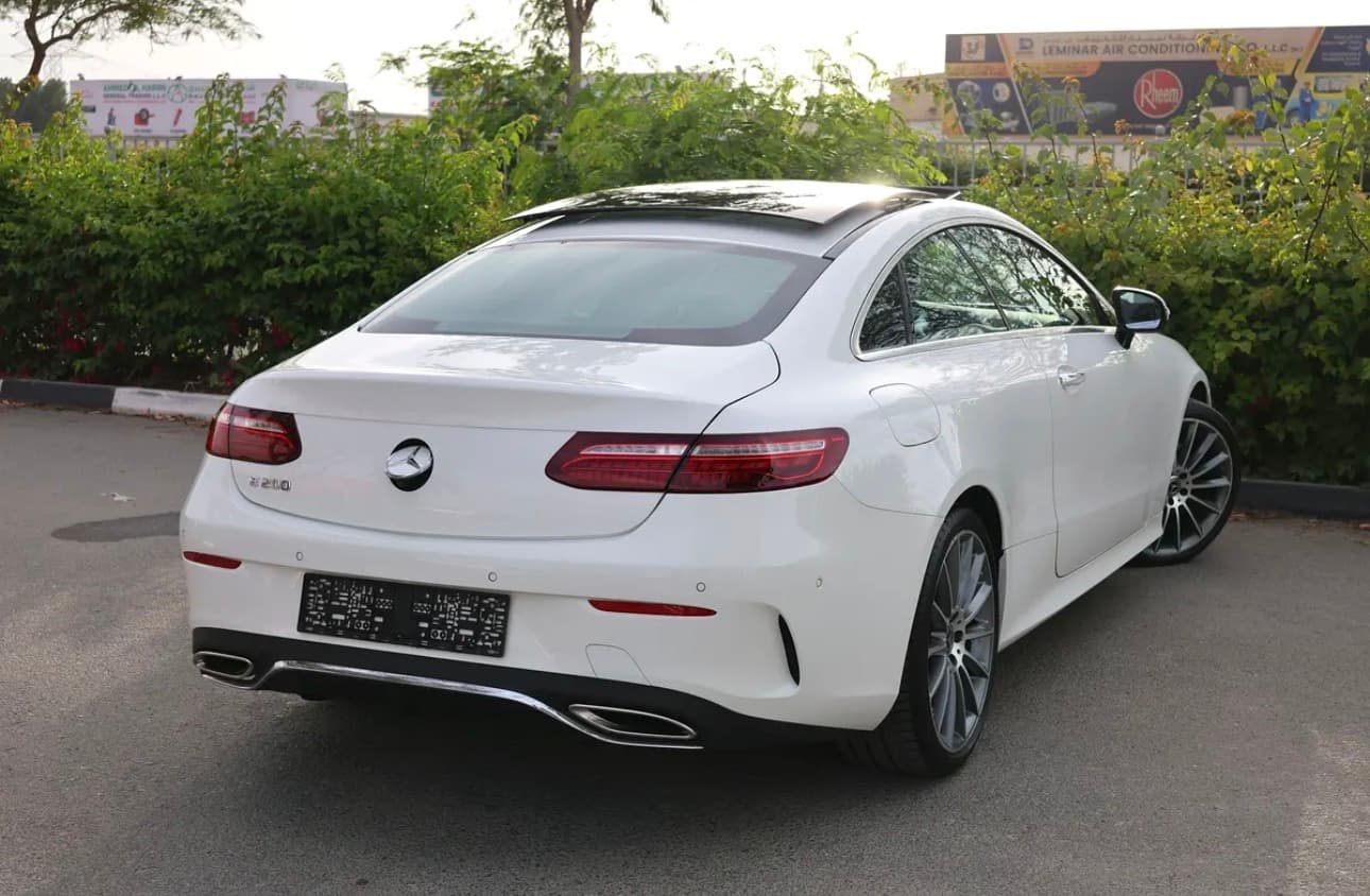 -MERCEDES BENZ E200 COUPE-2021-41000KM-GCC Specs-Full service history  - Thumbnail 4
