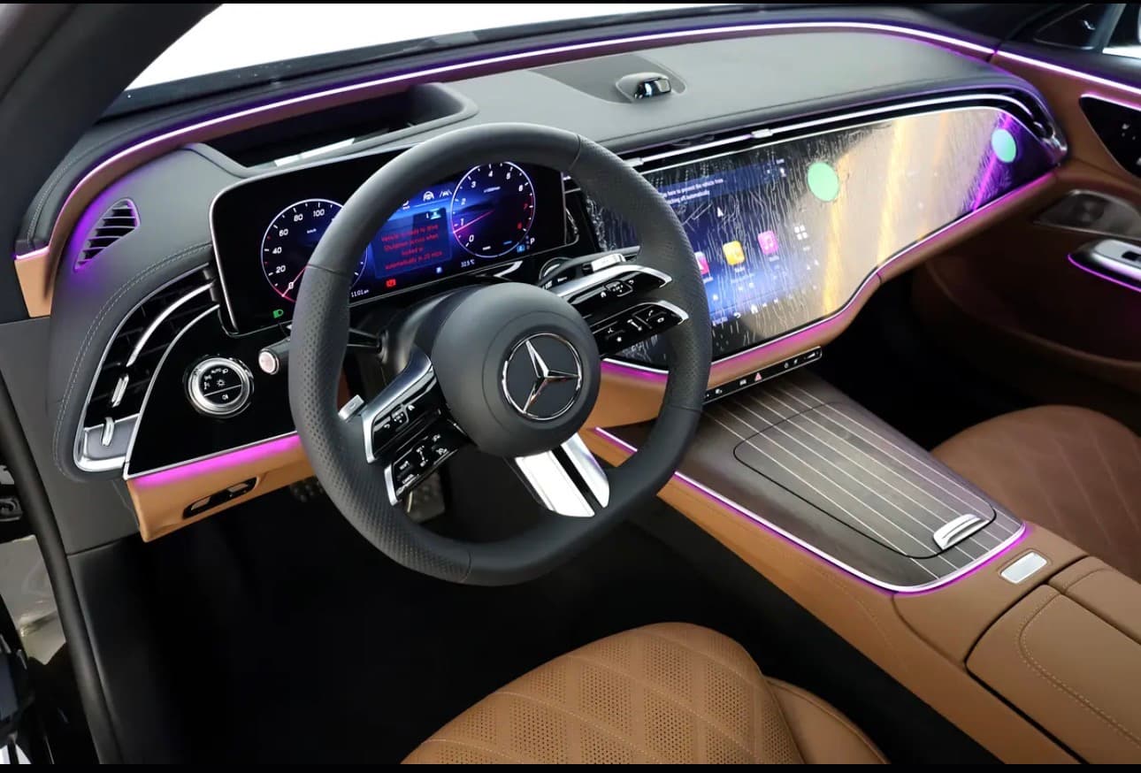 Brand new 2025 Mercedes-Benz E 300 - Thumbnail 9